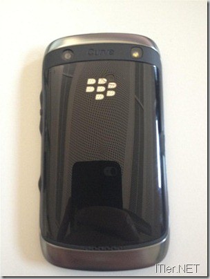 BlackBerry-Curve-9380 (2)