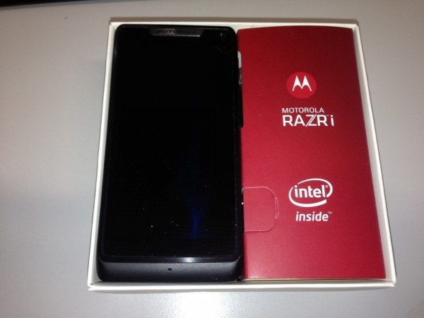 Motorola-RAZRI-Testbericht (2)